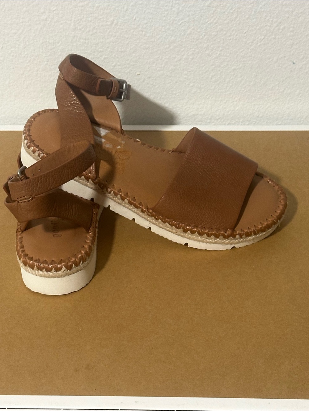 Kenneth Cole Tan Leather Ankle-Strap Platform Sandals